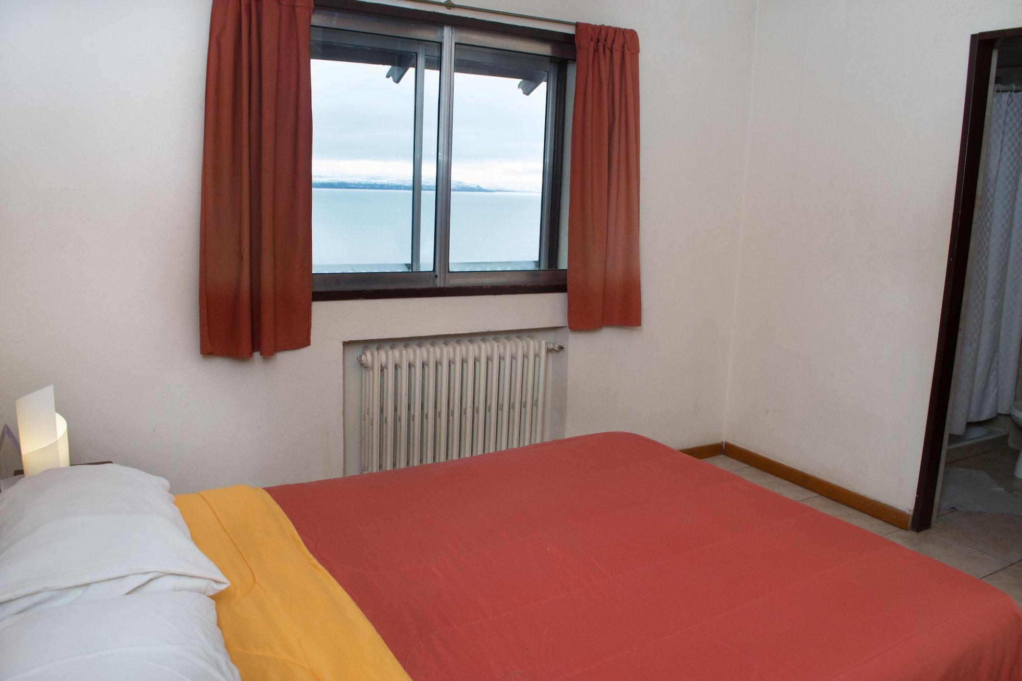 Hostel (adults Only)